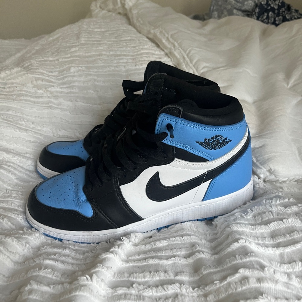Jordan 1 Retro High OG “UNC Toe”